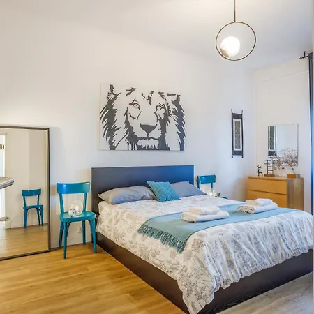 Cosmopolitan House - Modern Bocconi Apartmán