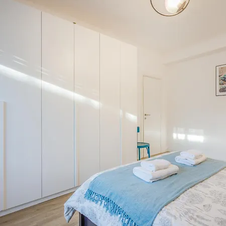 아파트 Cosmopolitan House - Modern Bocconi 밀라노